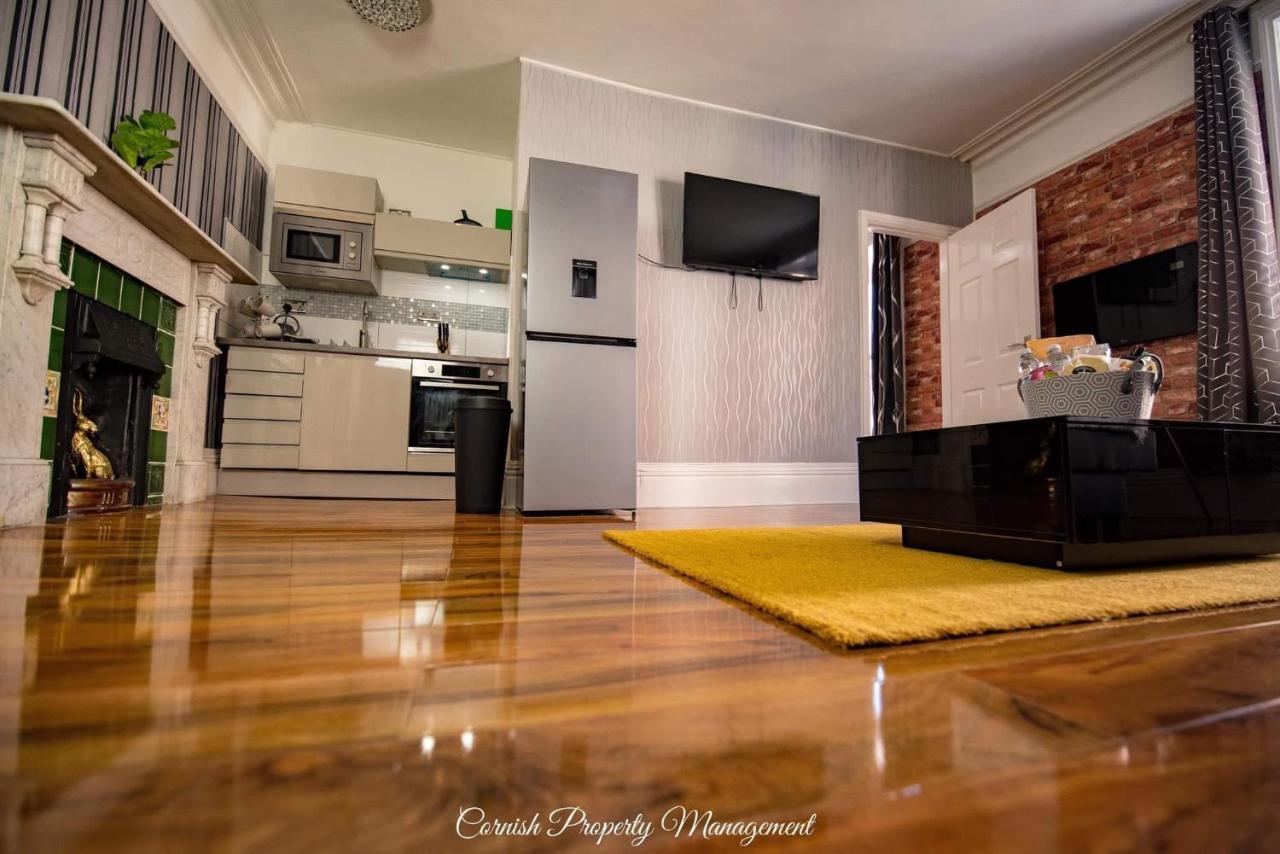 River Street Apartments Truro Kültér fotó